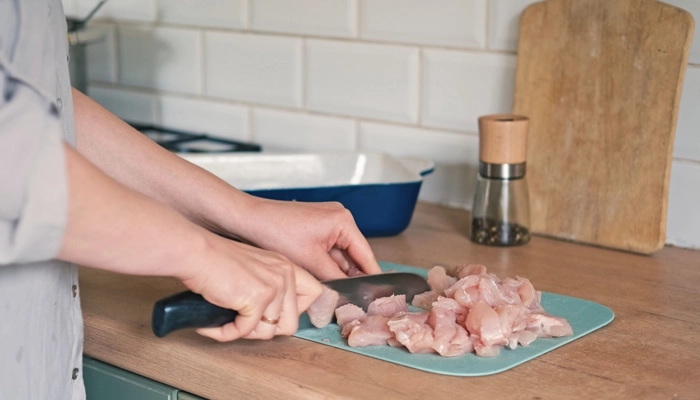 Ức Gà Bao Nhiêu Calo? Câu Trả Lời Chính Xác Nhất Cho Người Ăn Kiêng